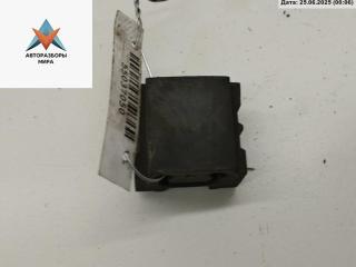 кронштейн радиатора Audi A6 4B/C5 1999, 2.4 л., бензин, МКПП, серый, седан, 8D0260425