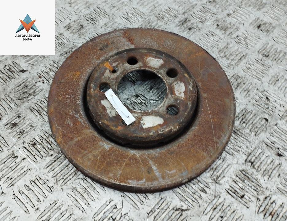 диск тормозной передний Audi A3 8L 1997, 1.6 л., бензин, МКПП, чёрный, хетчбэк 3 дв. - фото №1