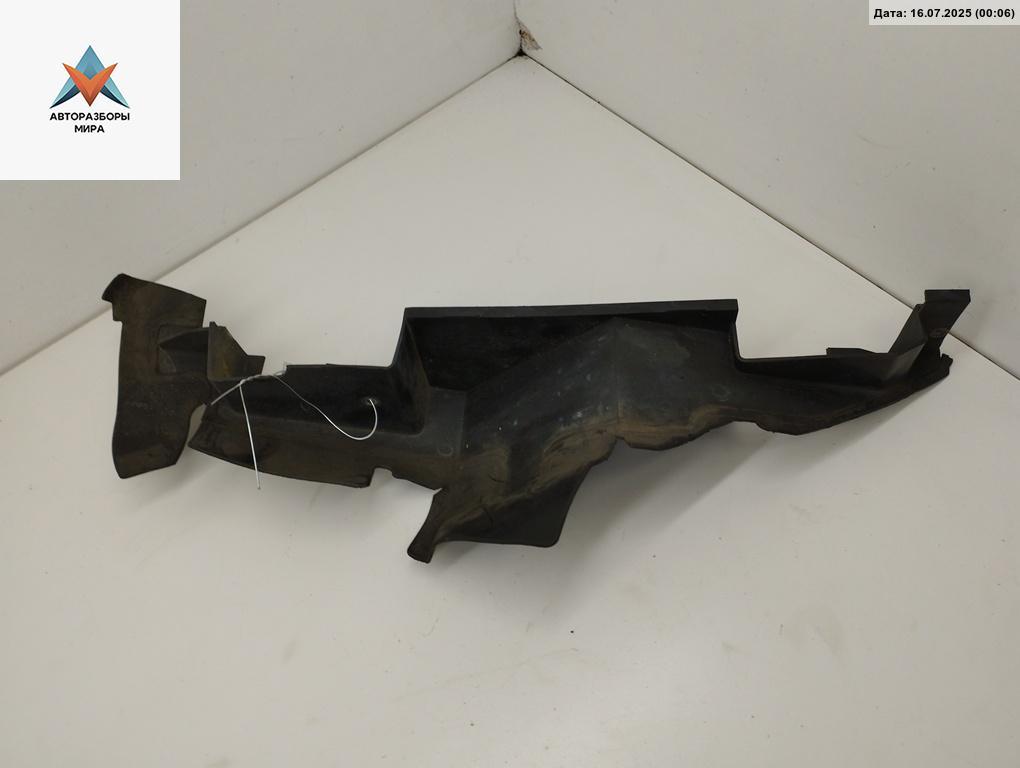 диффузор вентилятора Audi A6 4B/C5 1999, 2.5 л., дизель, МКПП, серый, седан, 4B0121283H - фото №1