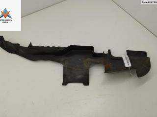 диффузор вентилятора Audi A4 B6 2002, 2.5 л., дизель, МКПП, синий, универсал, 8E0121284B