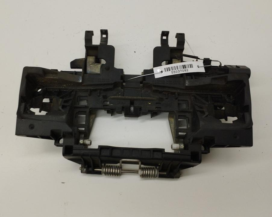 Корпус (держатель) ручки двери задней левой Audi A8 D3 2006, 3.0 л., дизель, АКПП, чёрный, седан, 4E0839885