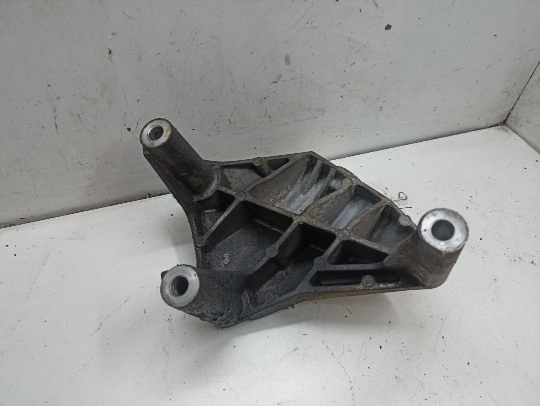 кронштейн двигателя Opel Astra H 2006, 1.4 л., бензин, МКПП, серый, универсал, 13226751