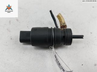 насос (моторчик) омывателя стекла Mercedes-Benz C-Класс W202/S202 [рестайлинг] 1999, серый, седан, 2028690121