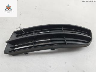 заглушка (решетка) в бампер Volkswagen Touran 1 поколение 2005, 2.0 л., бензин, МКПП, чёрный, минивэн, 1T08532685