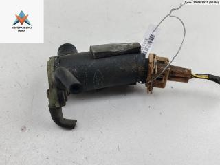 насос (моторчик) омывателя стекла Ford Focus 1 поколение [рестайлинг] 2001, синий, универсал, 93BB17K624BA