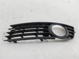 рамка фары противотуманной левой Audi A4 B6 2002, 2.5 л., дизель, МКПП, синий, универсал, 807681