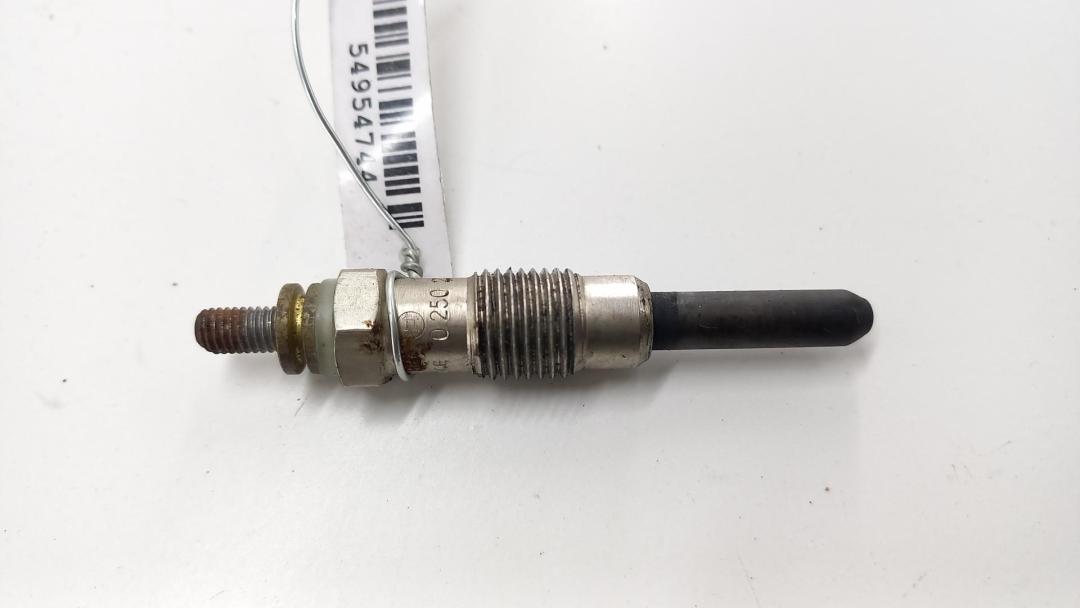 свеча накала BMW 5 E34 1989, 2.4 л., дизель, МКПП, серый, седан, 0250201027
