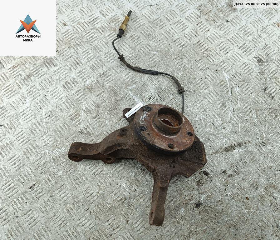 ступица передняя правая Renault Espace 4 поколение 2005, 2.0 л., бензин, МКПП, синий, минивэн - фото №1