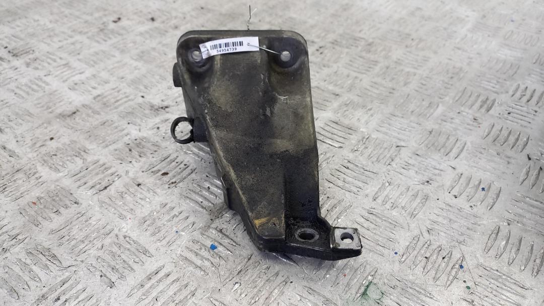 кронштейн двигателя BMW 5 E34 1989, 2.4 л., дизель, МКПП, серый, седан, 1135764