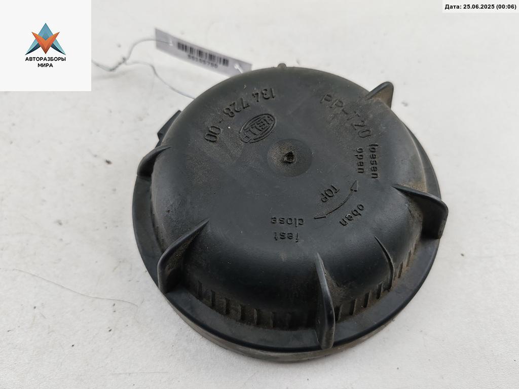 Крышка (заглушка) задняя фары Volkswagen Passat B3 1992, 1.8 л., бензин, МКПП, зелёный, седан, 134728-00 - фото №1