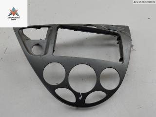 рамка под магнитолу Ford Focus 1 поколение [рестайлинг] 2003, 1.6 л., i, бензин, МКПП, серый, универсал, 98ABA046A04AEW