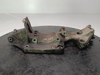 кронштейн генератора Volkswagen Golf 5 поколение 2003, цвет, 06A903143P