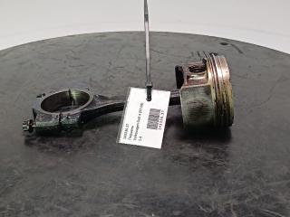 поршень Volkswagen Golf 5 поколение 2004, цвет