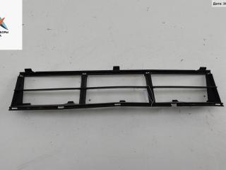 заглушка (решетка) в бампер BMW 5 серия E39 1999, 2.0 л., бензин, МКПП, серый, седан, 8235671