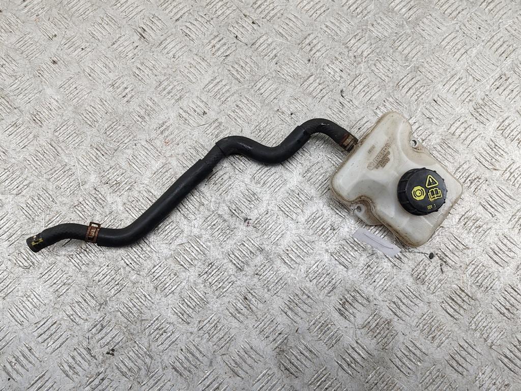 бачок тормозной жидкости Mazda 5 2006, 2.0 л., бензин, МКПП, серый, минивэн, C23643550