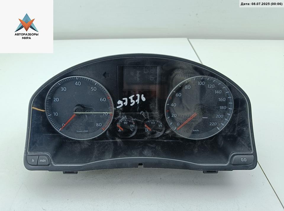 приборная панель Volkswagen Golf 5 поколение 2007, 1.4 л., бензин, МКПП, серый, хетчбэк 5 дв., 1K0920863 - фото №1