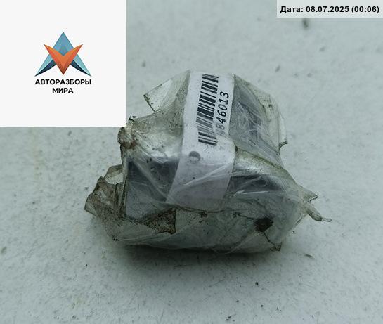 заглушка Volkswagen Golf 5 поколение 2007, 1.4 л., бензин, МКПП, серый, хетчбэк 5 дв. - фото №1