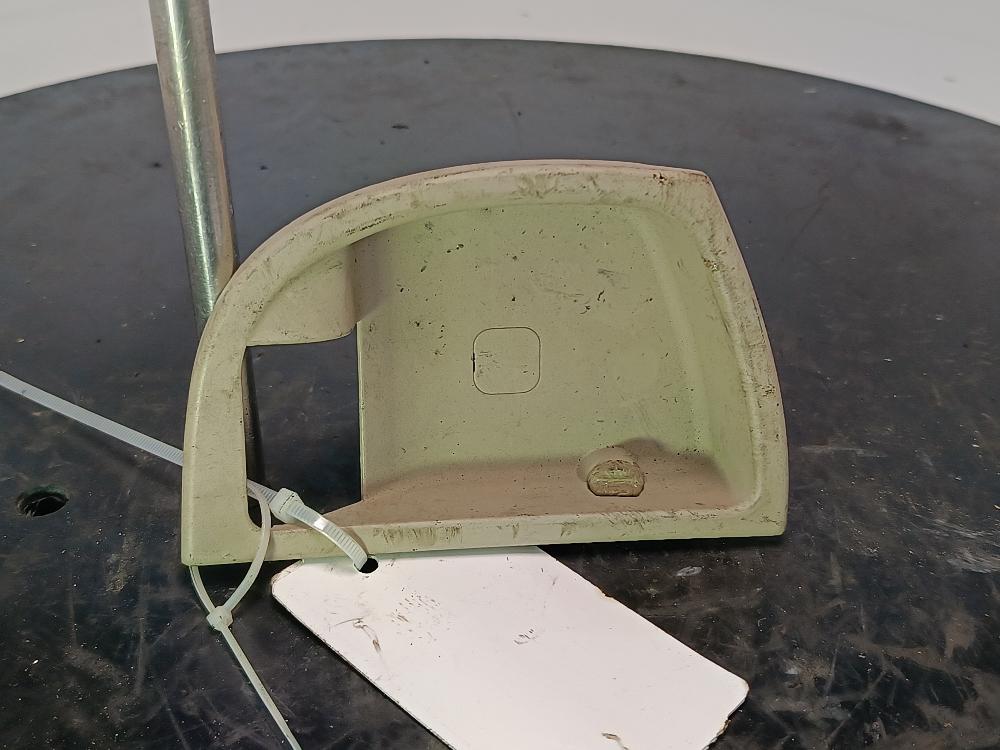 Накладка на ручку двери Hyundai Santa Fe 2 поколение (CM) 2007, цвет, 83621-2B000 - фото №1