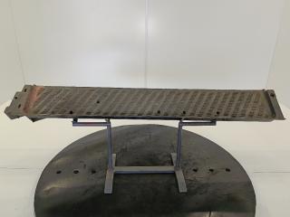 Подножка кабины Mercedes-Benz Sprinter 2 поколение (W906) 2008, цвет, 9066860710