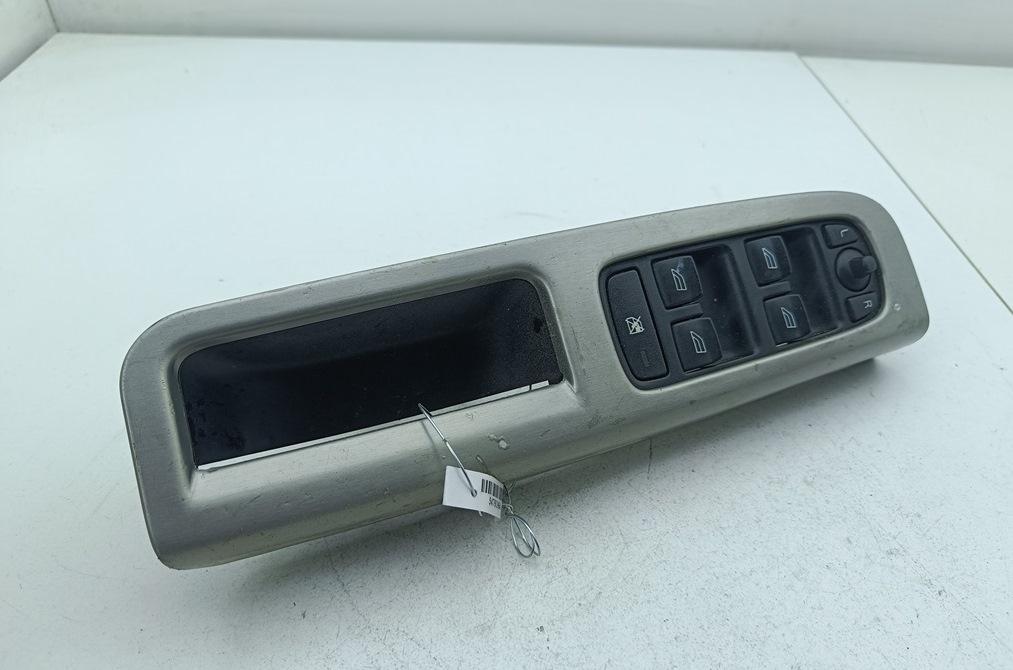 блок управления стеклоподъемниками Volvo S40 / V50 2005, 2.0 л., дизель, МКПП, чёрный, универсал, 307107787