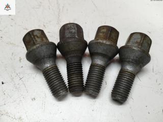 болт колесный Renault Captur 1 поколение 2016, 1.2 л., бензин, АКПП, серый, внедорожник 5 дв.