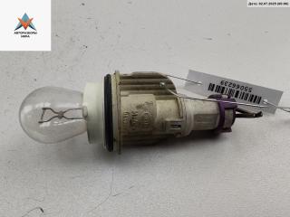 Патрон лампы указателя поворота Audi 100 4A/C4 1992, 2.3 л., бензин, АКПП, красный, седан, 811953053