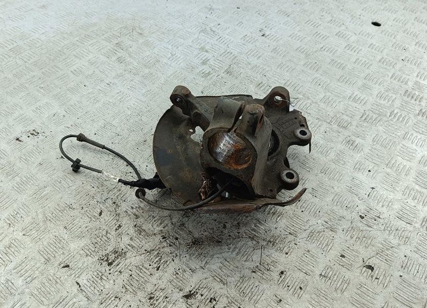 ступица передняя правая Volvo S40 / V50 2004, 2.4 л., бензин, МКПП, чёрный, универсал