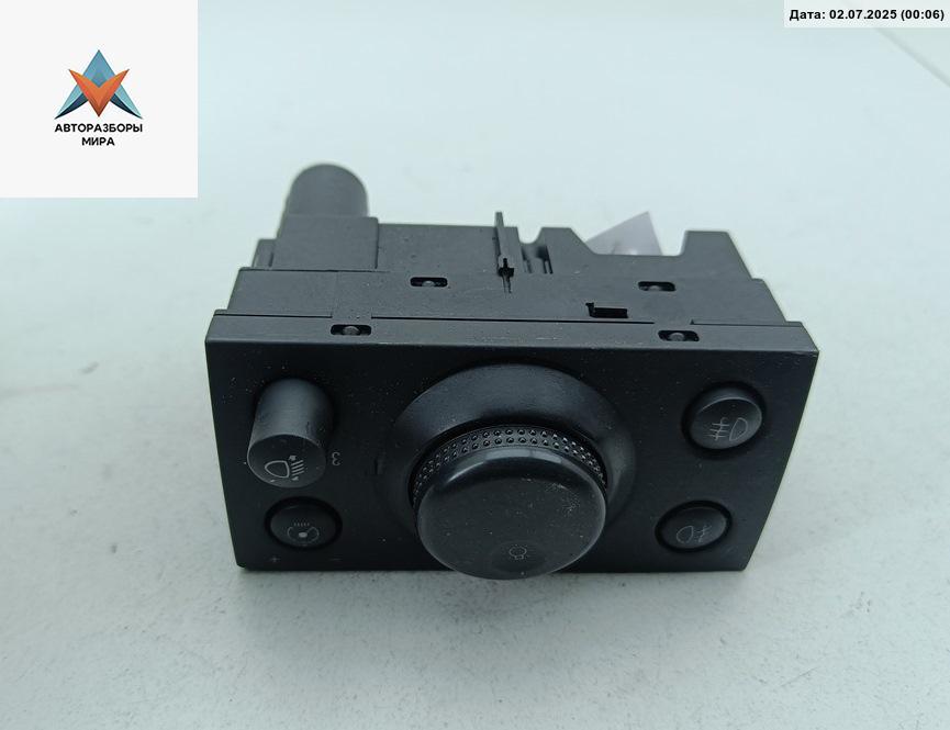 переключатель света Opel Signum C 2003, 2.2 л., бензин, МКПП, серый, хетчбэк 5 дв., 9185881 - фото №1