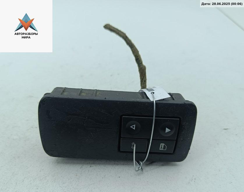 кнопка стеклоподъемника переднего правого Opel Vectra C 2002, 2.2 л., бензин, АКПП, синий, седан, 09185958 - фото №1