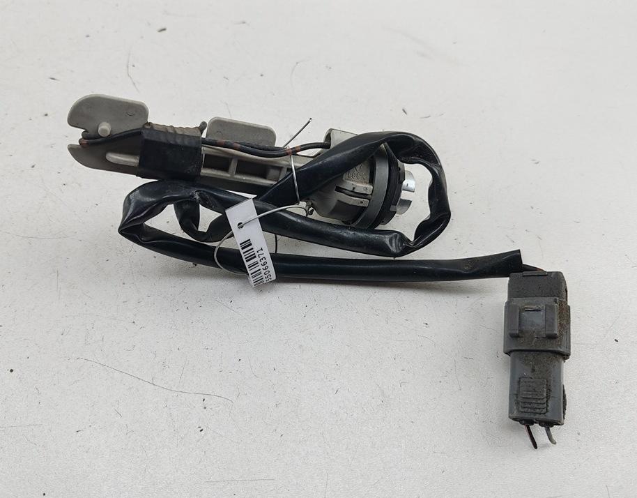 Патрон лампы указателя поворота Mazda 5 2006, 2.0 л., бензин, МКПП, серый, минивэн, P4998