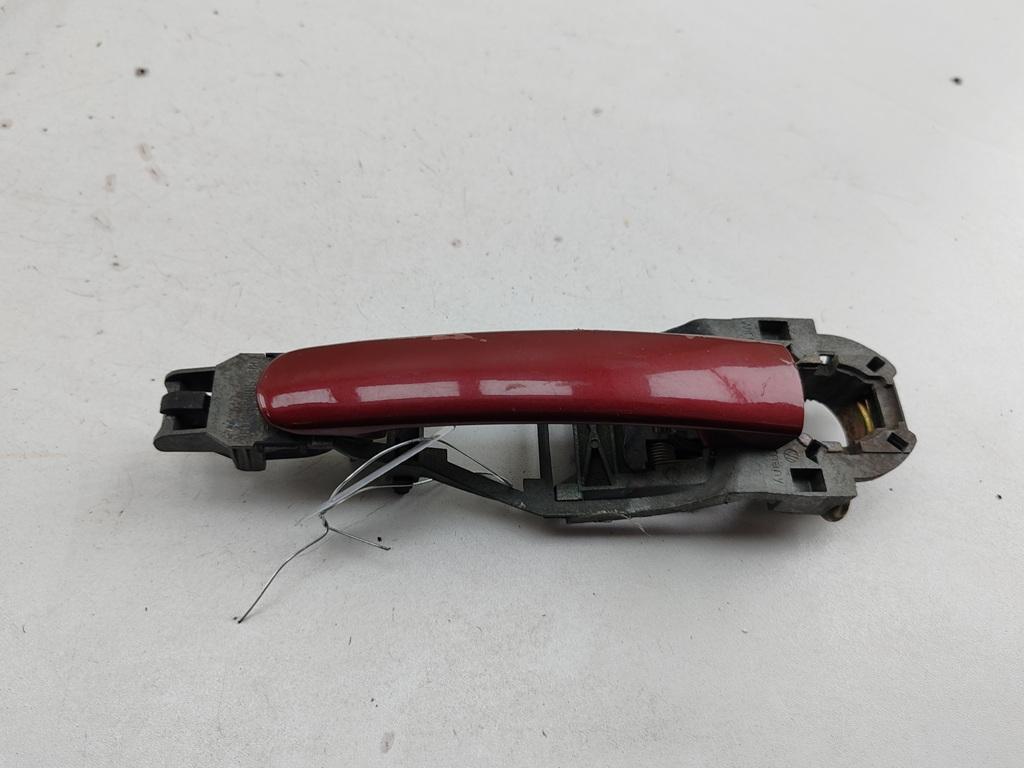 ручка наружная передняя левая Volkswagen Passat B5 1998, 1.8 л., бензин, МКПП, красный, седан, 3B0837207