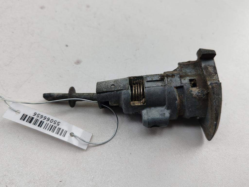 личинка дверного замка Volkswagen Passat B6 2007, 2.0 л., дизель, МКПП, синий, универсал, 3C0837167