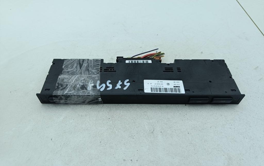 кнопка обогрева сидений BMW 5 E39 2000, 2.0 л., бензин, МКПП, синий, седан, 8373712