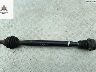 полуось передняя правая (приводной вал, ШРУС) Skoda Fabia 2 поколение (5J) [рестайлинг] 2010, 1.2 л., бензин, МКПП, красный, хетчбэк 5 дв., 6Q0407272BD