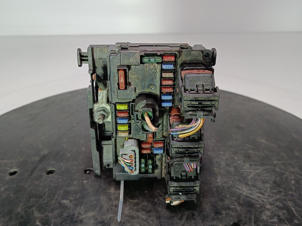 блок предохранителей Peugeot 207 1 поколение 2008, цвет, 9664997880 - фото №1