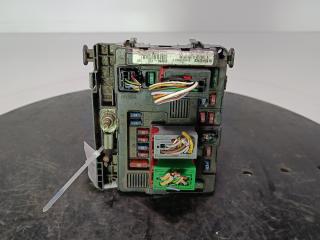 блок предохранителей Peugeot 206 1 поколение [рестайлинг] 2006, цвет, 9643498880