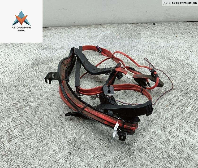плюсовой провод аккумулятора BMW 5 серия F07/F10/F11 2012, 3.0 л., дизель, АКПП, чёрный, универсал, 9150991, 9150998 - фото №1