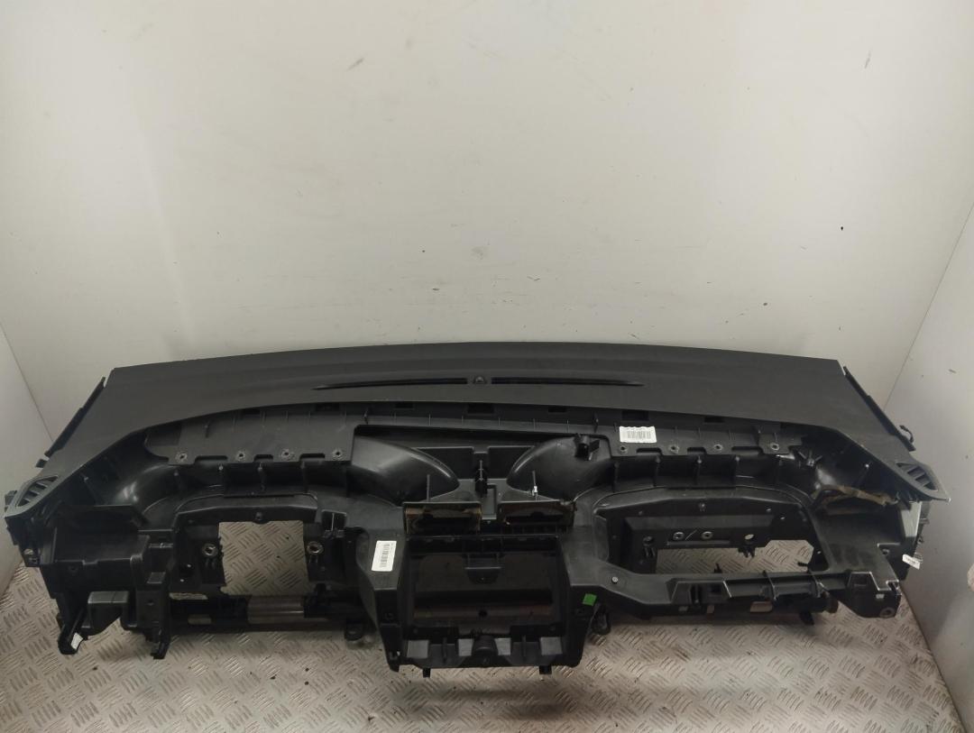 панель передняя салона (торпедо) Ford Focus II 2008, 2.0 л., бензин, МКПП, синий, хетчбэк 3 дв.