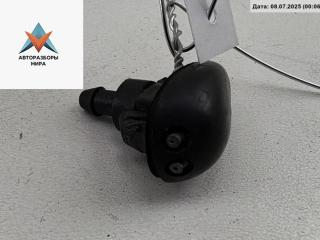 форсунка омывателя лобового стекла Nissan Almera Tino V10 [рестайлинг] 2004, 2.2 л., дизель, МКПП, чёрный, минивэн