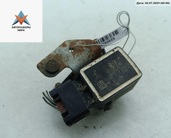 датчик дорожного просвета BMW 5 серия E60/E61 2006, 2.5 л., бензин, МКПП, чёрный, седан, 6776605 - фото №1