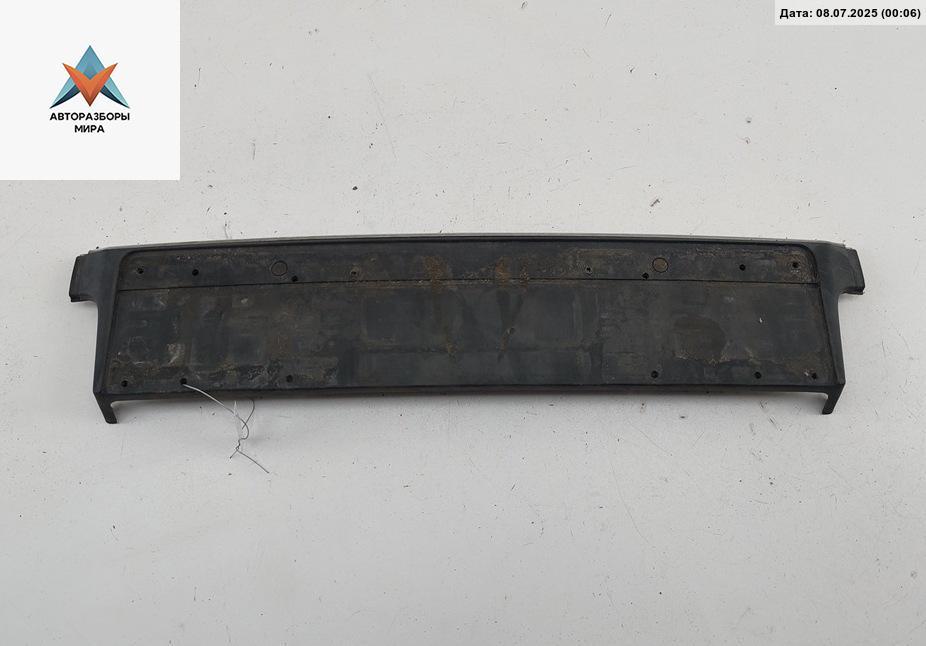 молдинг переднего бампера BMW 5 серия E39 1998, 2.8 л., бензин, АКПП, зелёный, седан, 8226563 - фото №1