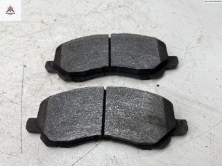 Колодки тормозные передние Mitsubishi Lancer 9 поколение 2003, 2.0 л., бензин, МКПП, синий, универсал