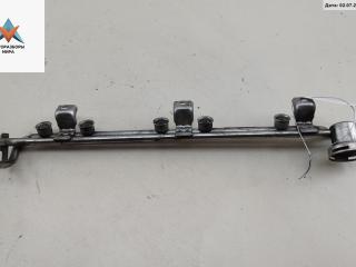 топливная рампа Volkswagen Bora 1 поколение 1999, 2.3 л., бензин, МКПП, чёрный, универсал, 071133317A