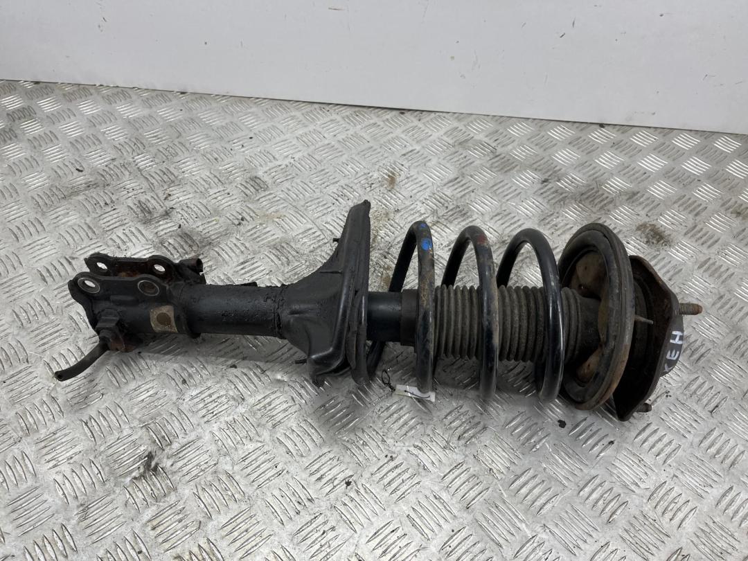 стойка передняя Hyundai Matrix 2008, 1.8 л., бензин, МКПП, синий, минивэн, 54601-10200