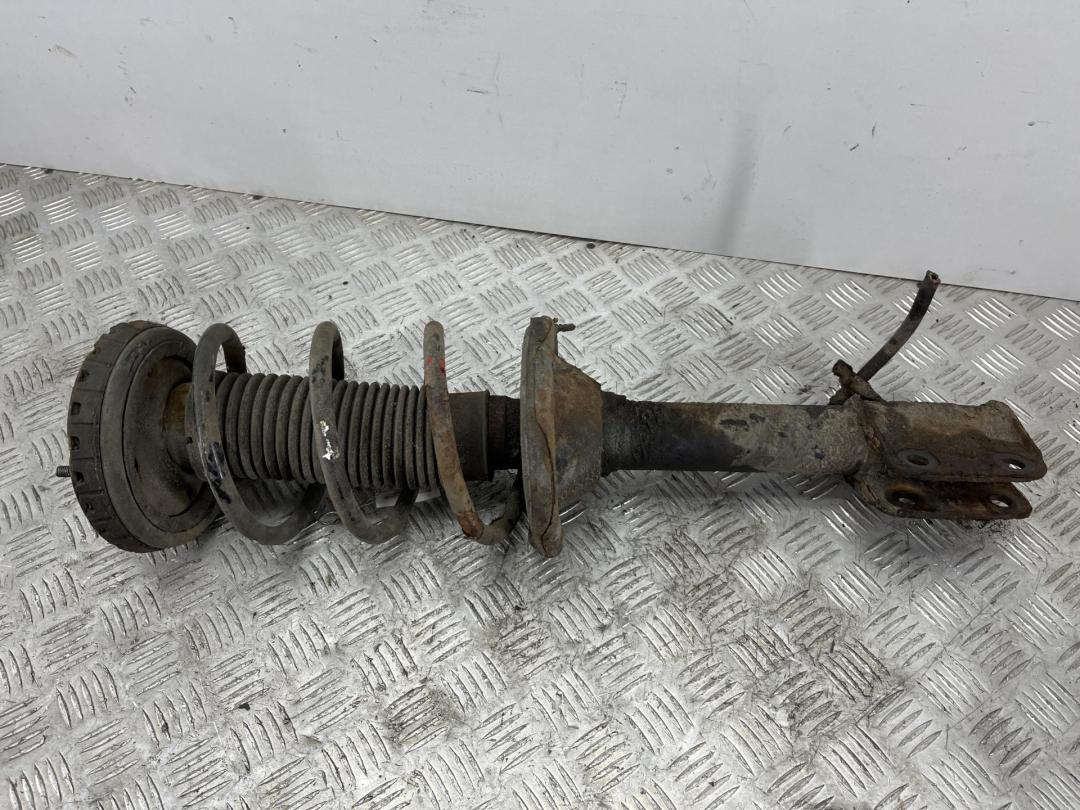 стойка передняя Subaru Impreza 2001, 2.0 л., бензин, АКПП, серый, универсал