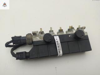 блок клапанов пневмоподвески Mercedes-Benz S-Класс W220 [рестайлинг] 2002, 3.7 л., бензин, АКПП, чёрный, седан, 2203200258