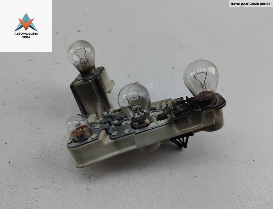 Плата фонаря заднего правого BMW 3 серия E90/E91/E92/E93 2007, 2.0 л., дизель, МКПП, чёрный, седан, 6937474 - фото №1