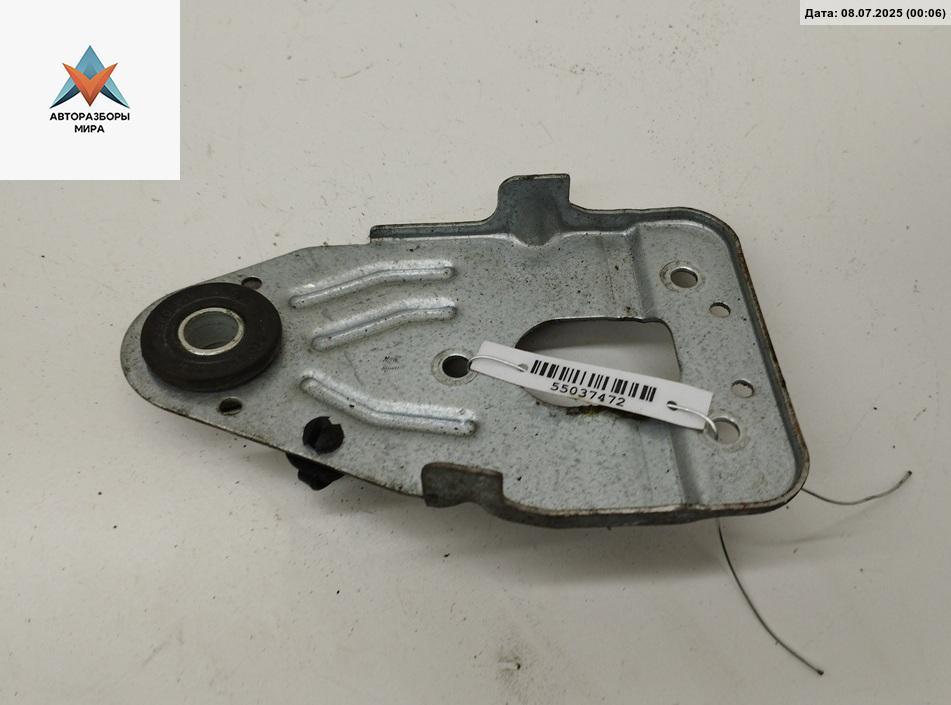 кронштейн (крепление) Audi A6 4F/C6 2005, 2.4 л., бензин, АКПП, синий, седан, 390312078 - фото №1