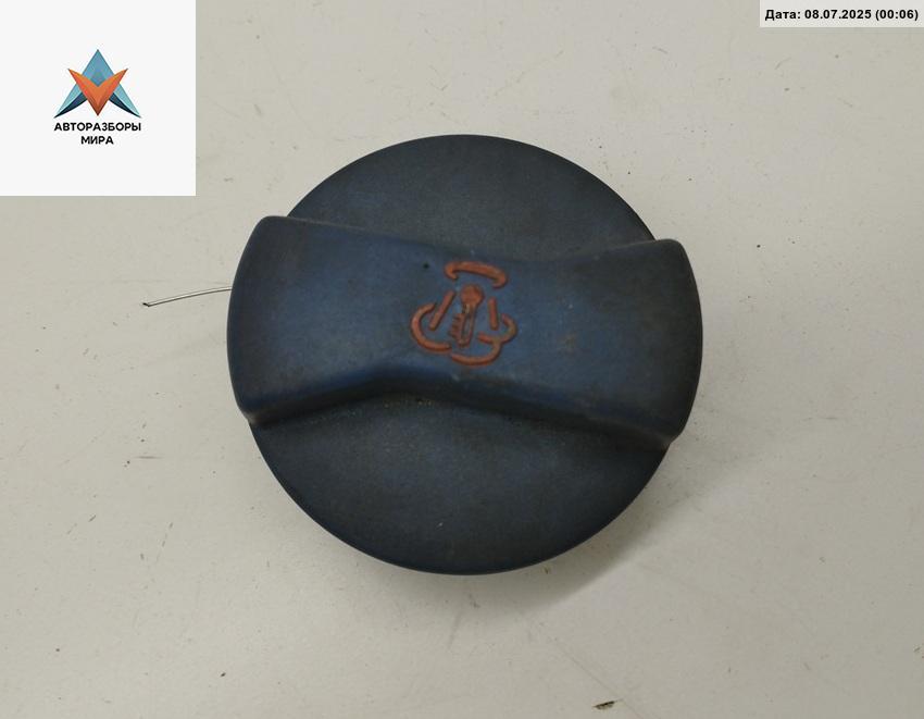 пробка расширительного бачка Audi A6 4B/C5 2000, 2.5 л., дизель, МКПП, серый, универсал, 1J121321B - фото №1