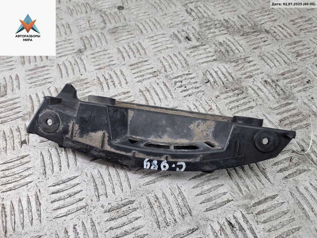 кронштейн заднего бампера Skoda Octavia mk2 (A5 1Z) 2005, 2.0 л., дизель, МКПП, зелёный, универсал, 1Z9807394 - фото №1